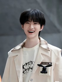 黄朔的弟弟