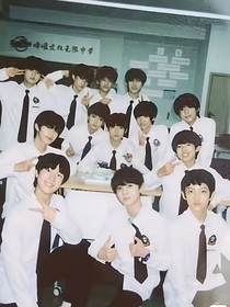 TF家族三代：穿越手撕绿茶