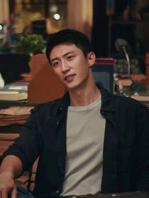 雪迷宫：她从暗夜走来