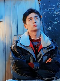 迎风的青春：星星眨眼