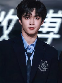 劉耀文：偷偷暗戀你
