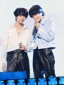 杨桂：不经意间的对视