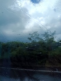別不要她……