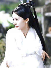 長月燼明：成了白月光師尊