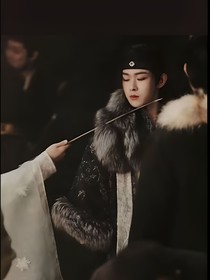 云之羽：晚來(lái)幾枝春