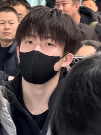 王楚欽：暗耐