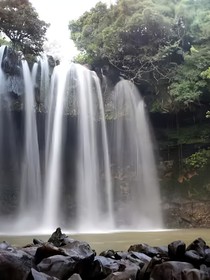 深澗中直白