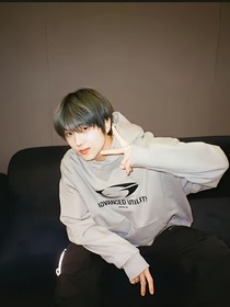 朴志晟：我追的星他倒反天罡