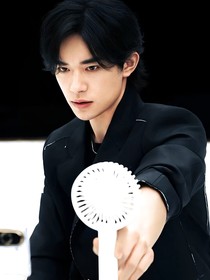 易烊千玺：为你而来