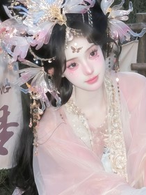 快穿之萬靈山