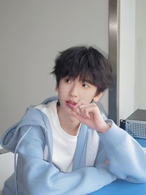 左奇函：你好同学！