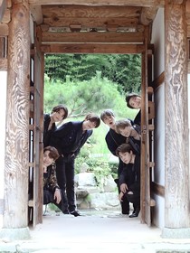 BTS：她在世界之巅-d965