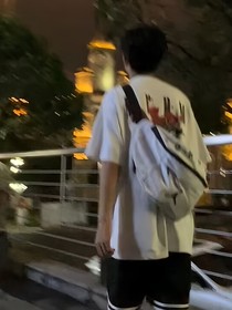 偷看：愛