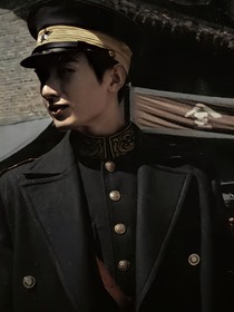 成毅：锁春