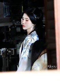 白月梵星：吹散