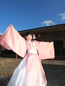 新还珠：回眸一笑百媚生
