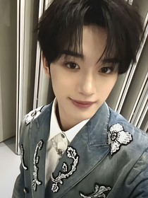 云深鹿铭知