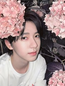 贺峻霖：我有六个哥哥的