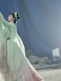 熙今月上