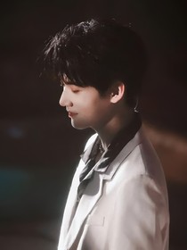 周柯宇：沉沦与遐想
