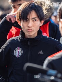 你试着来追追我吧