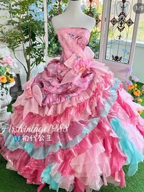 服装展示