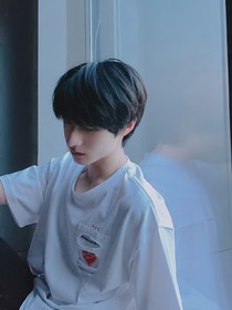 朱志鑫：曦光暗影
