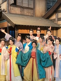 五福临门群像
