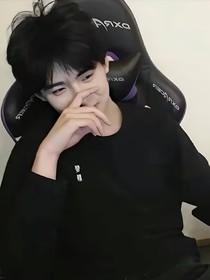 pel：逆光而来
