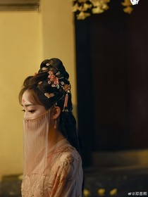 千朵桃花一世開：天命不可違