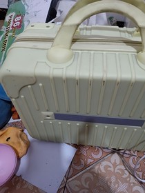 何潘