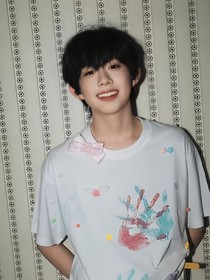 TOP：甜飒兼备