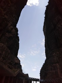 人何在，桂影自嬋娟