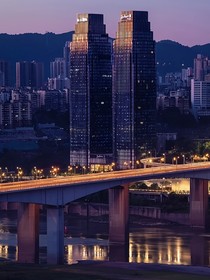 让爱恰逢其时