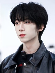 楊博文：重生后，我天天撩死對(duì)頭