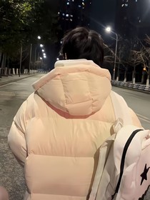 校园间的隐秘恋曲