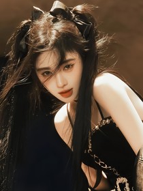主播：她的裙下臣
