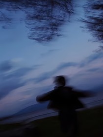 藍(lán)色暮河