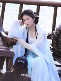 莲花楼：她美而自知