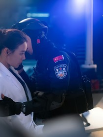 警察队长和医生的婚后生活