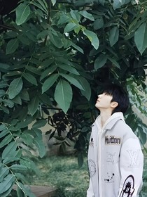 马嘉祺：包办婚姻有点甜？