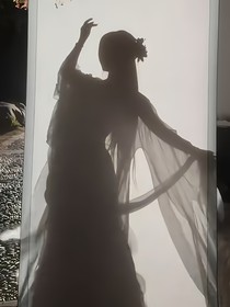 曦光出照沅有芷兮澧有兰