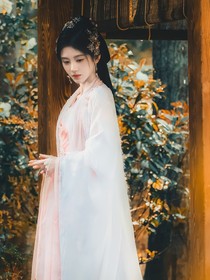 云之羽：桃桃灼华
