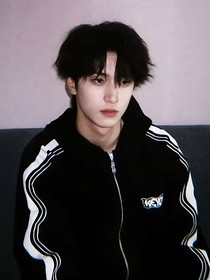 严浩翔：前男友才不是我哥