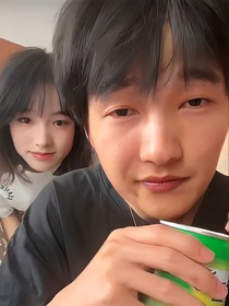 霸道總裁與他的小嬌妻：祝星辰與其清純女友日常