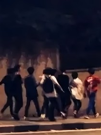 青春我喝彩