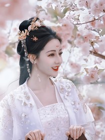 綜影視：攻略那個(gè)美強(qiáng)慘的男主