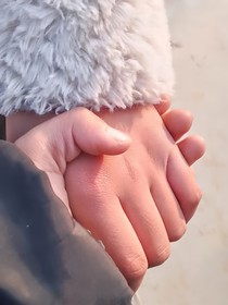 你的出现是救赎还是深渊