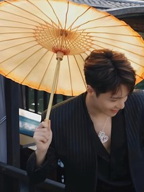 向往的的日子：张艺兴