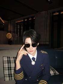 張真源：誘吻